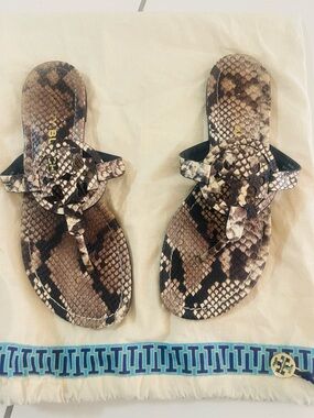 Tory Burch Snake-Print Leather Thong Sandals in Brown and Black